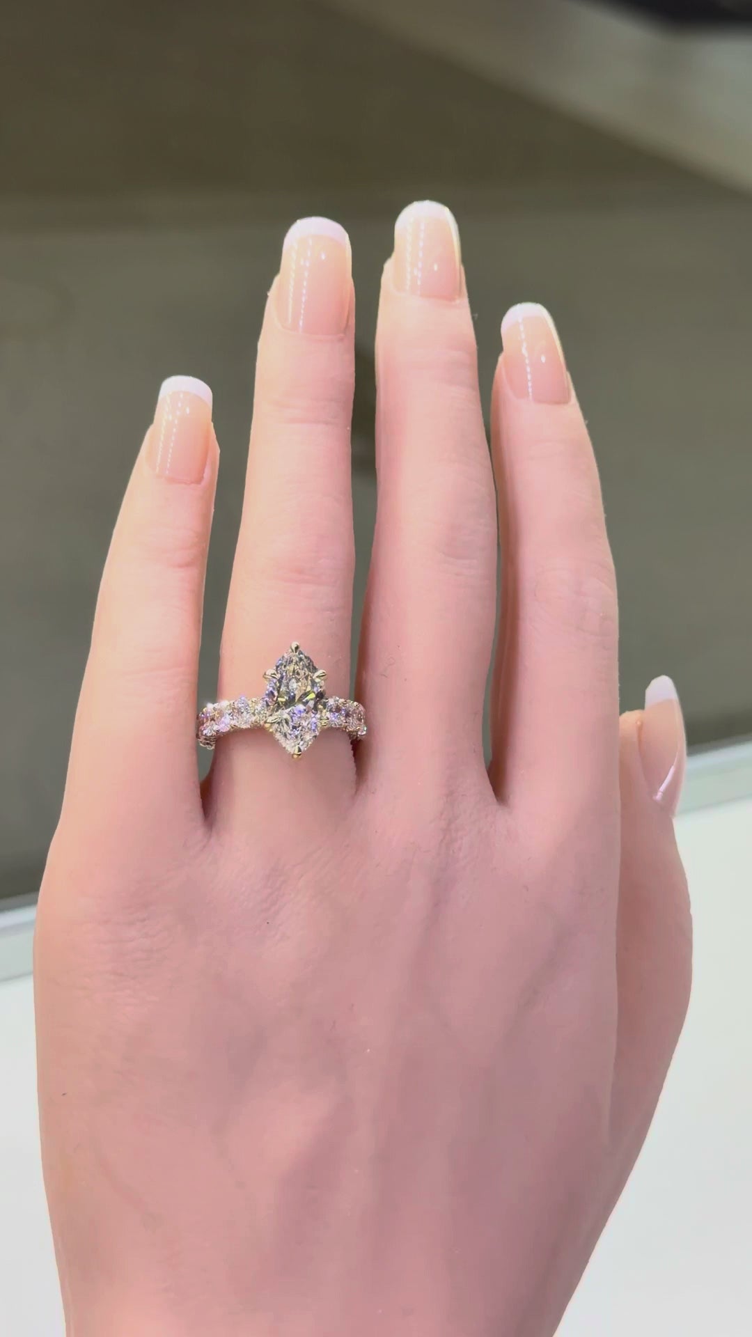 Marquise 4MM Oval Luna