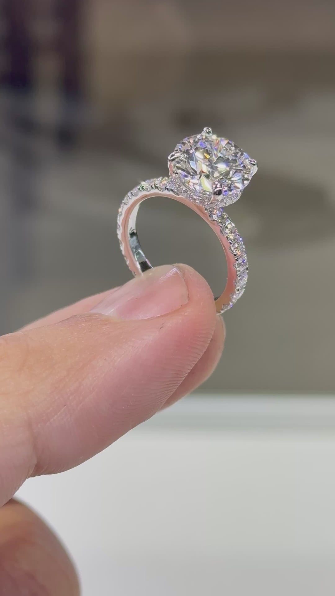 The Round Signature Series