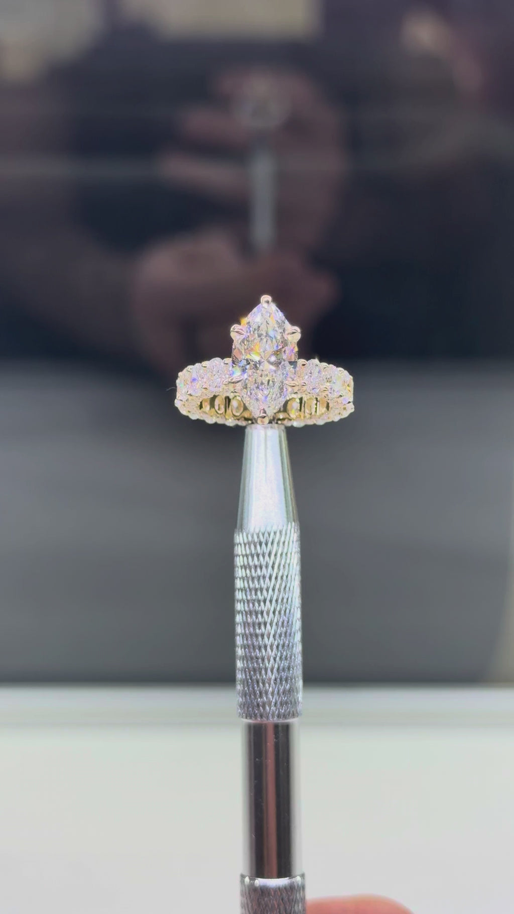 Marquise 4MM Oval Luna
