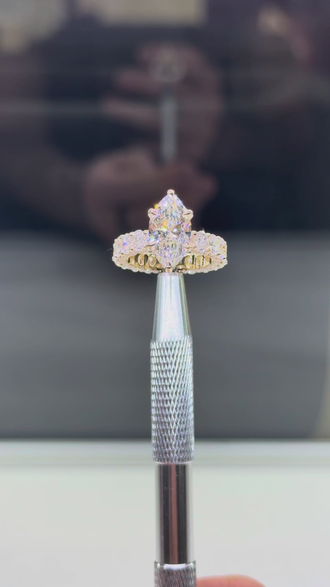 Marquise 4MM Oval Luna